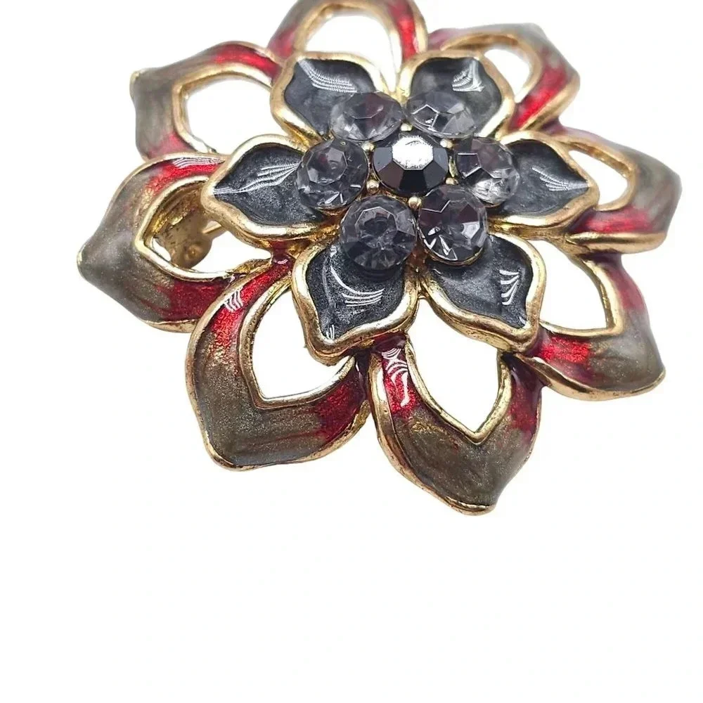Black Red Enamel Rhinestone Floral Openwork Brooch Pin Gold Tone Vintage